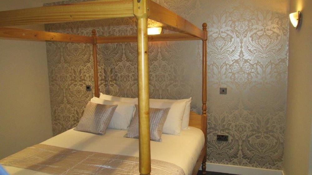 The R Inn Hotel Desborough Eksteriør billede